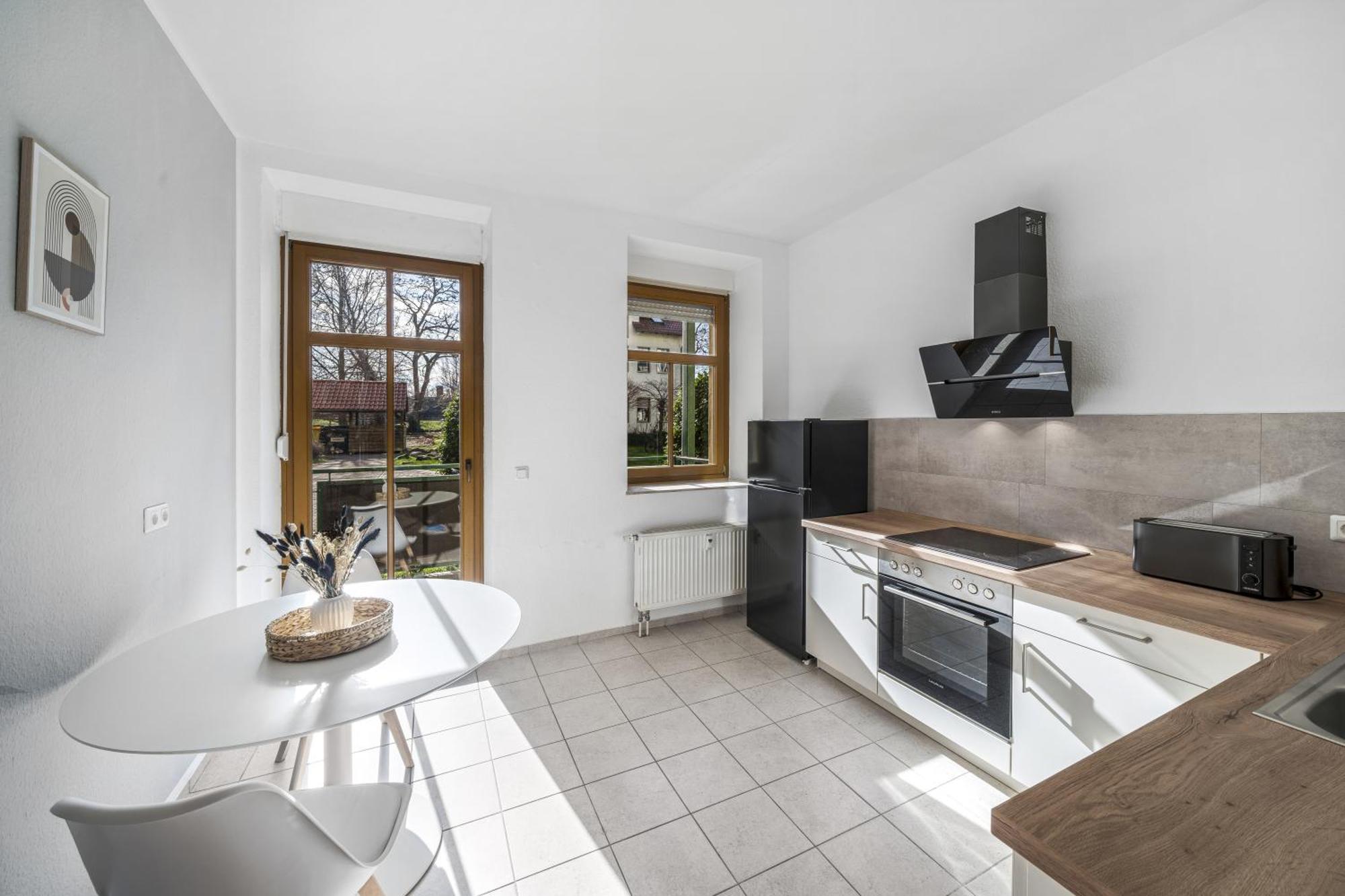 Apartment Lehastays - Buckau 16-01 I Balkon I Wlan I Smarttv I Erdgeschoss *